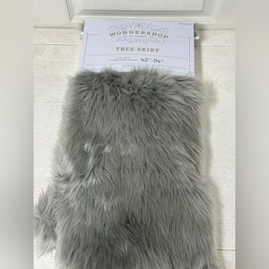Wondershop Gray Faux Fur Tree Skirt 42x54
